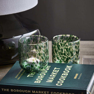 Sfeerlicht Home groen 9cm - 2 stuks van House Doctor, toegepast in een sfeervolle interieursetting