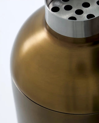 Shaker Baar antieke koper 750ml van House Doctor, van dichtbij met materiaal en afwerking zichtbaar