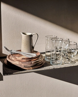Tafelloper Fica naturel 28x83cm van House Doctor, toegepast in een sfeervolle interieursetting