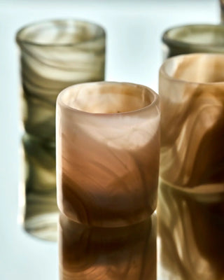 Theelichthouder Kae Beige Hoogte 8cm - 2 stuks van House Doctor, toegepast in een sfeervolle interieursetting