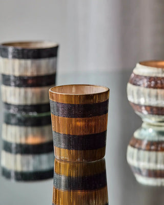 Theelichthouder Stripe Bruin Zwart 7.5cm - 2 stuks van House Doctor, toegepast in een sfeervolle interieursetting