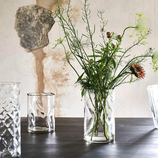 Vaas Clear 25cm van House Doctor, toegepast in een sfeervolle interieursetting