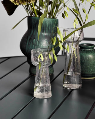 Vaas Tuur helder glas 16cm van House Doctor, toegepast in een sfeervolle interieursetting