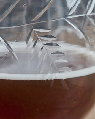 Vintage glas helder voor wijn of bier 35cl van House Doctor, in een gestileerde detailopstelling