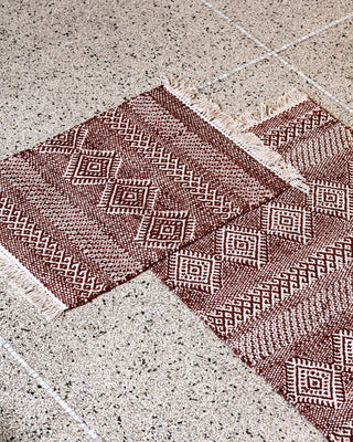 Vloerkleed Ethnic Bruin Natuur 90x200cm van House Doctor, toegepast in een sfeervolle interieursetting