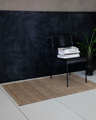 Vloerkleed Mara Nude 85x130 cm van House Doctor, toegepast in een sfeervolle interieursetting
