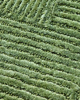 Vloerkleed Shine Groen 200x300 cm van House Doctor, in een gestileerde detailopstelling