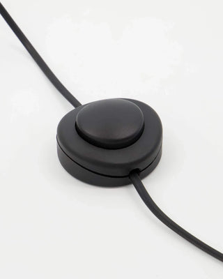 Vloerlamp Precise zilver van House Doctor, schuin bekeken met vorm en afwerking zichtbaar