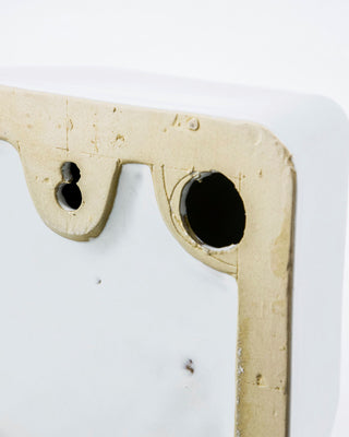 Wanddecoratie Delete off-white 18×18 cm van House Doctor, vanuit een aanvullend productaanzicht