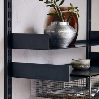 Estante de pared Fari negro 20cm - Het Adres