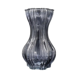 Vaas Flin Fion grijs 25cm van House of Nature, schuin bekeken met vorm en afwerking zichtbaar