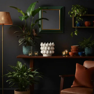 Vaas Sabanilla vijg wit 22cm van House of Nature, toegepast in een sfeervolle interieursetting