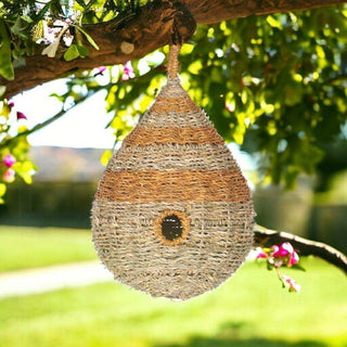 Vogelhuis Omas geel 27cm van House of Nature, toegepast in een sfeervolle interieursetting