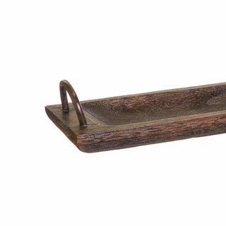 Detail van dienblad Arba met gebogen handgreep, opstaande rand en zichtbare houtnerf
