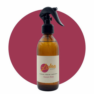 Lolaa Sweet Pink interieurparfum in amberfles met zwarte spraykop
