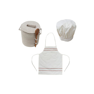 Kokspeelset met mand, lepel, koksmuts en schort.