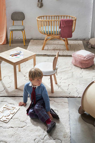 Lorena Canals Rugcycled Clouds vloerkleed in een kinderkamer