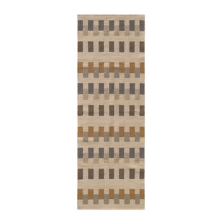 Naturel Intersecting-loper met grijze en bruine blokken. Op witte achtergrond.