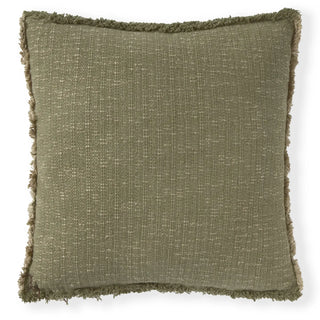 Handloom-kussen in kaki met franjerand op witte achtergrond.