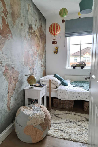 World Map poef in een kinderkamer