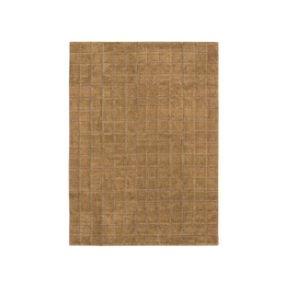 Rechthoekig okerkleurig Mosaic-vloerkleed met donker rasterpatroon op witte achtergrond.