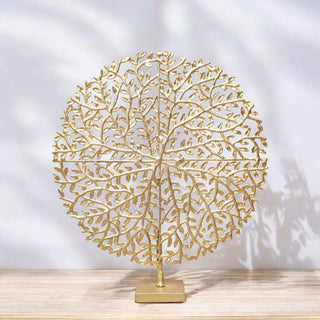 Boom ornament goud 70cm van Mansion atmosphere, toegepast in een sfeervolle interieursetting