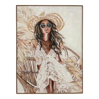 Canvas Schilderij Layla – Vrouw met Hoed 90x120 cm van Mansion atmosphere, duidelijk als hoofdfoto afgebeeld