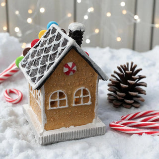 Gingerbread huis 13cm van Mansion atmosphere, toegepast in een sfeervolle interieursetting