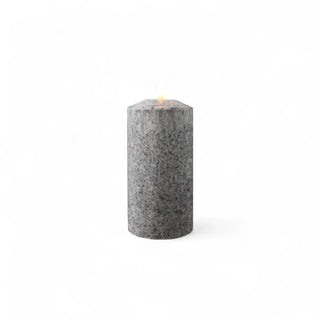 Ledkaars Marble zwart – 7,5x15cm van Mansion atmosphere, duidelijk als hoofdfoto afgebeeld
