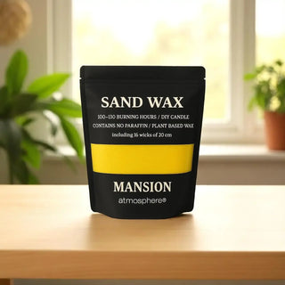 Sand Wax geel van Mansion atmosphere, toegepast in een warme interieursetting