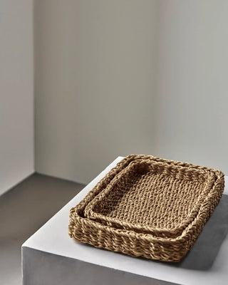 Dienbladen Natuur 30cm - set van 2 van Meraki, toegepast in een sfeervolle interieursetting
