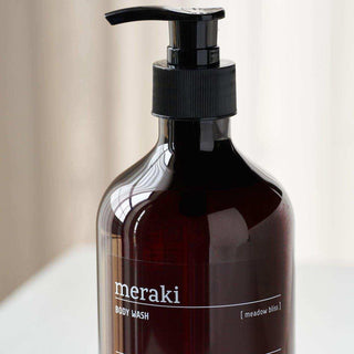 Douchegel Meadow bliss 490ml van Meraki, van dichtbij met materiaal en textuur zichtbaar