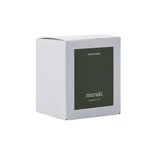 Geurkaars Lavender Rain medium van Meraki, schuin bekeken met vorm en afwerking zichtbaar