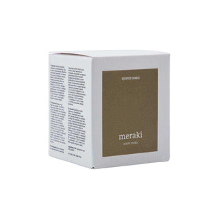 Geurkaars Warm Tonka medium van Meraki, schuin bekeken met vorm en afwerking zichtbaar