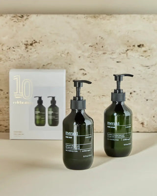 Handzeep cadeaubox Cotton Haze 2 x 275ml van Meraki, toegepast in een rustige badkameromgeving