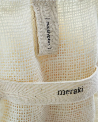 Katoenen washandje eucalyptus 140g van Meraki, in een gestileerde detailopstelling