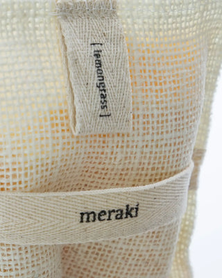 Katoenen washandje lemongrass 140g van Meraki, in een gestileerde detailopstelling