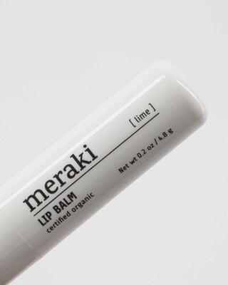 Lippenbalsem lime biologisch van Meraki, met etiket en verpakking duidelijk zichtbaar