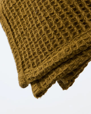 Vaatdoek Meraki Dark Olive 30x30 cm - set van 2 van Meraki, van dichtbij met materiaal en afwerking zichtbaar