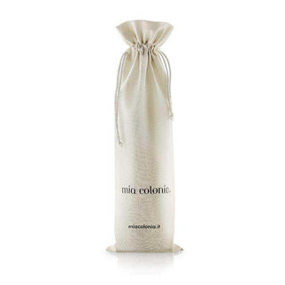 Neroli Garden geurstokjes 250ml van Mia Colonia, samen met de herkenbare cadeauverpakking