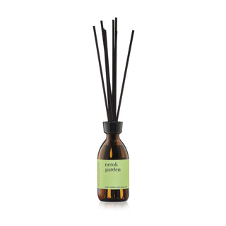 Neroli Garden geurstokjes 250ml van Mia Colonia, vrijstaand en duidelijk afgebeeld