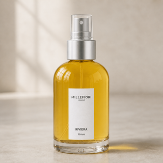 Detail van Millefiori Riviera roomspray met transparante beschermkap, zilveren verstuiver en glazen fles.