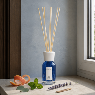 Milano Reed Diffuser 100 ml Cold Water van Millefiori, toegepast in een sfeervolle interieursetting