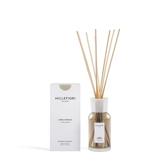 Milano Reed Diffuser 250 ml Ambra Minerale van Millefiori, duidelijk als hoofdfoto afgebeeld