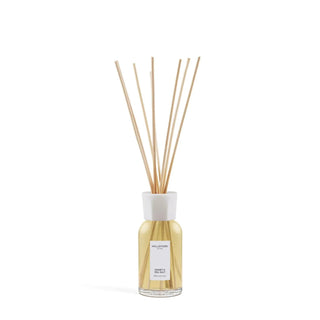 Milano Reed Diffuser 250 ml Honey & Sea Salt van Millefiori, vanuit een aanvullend productaanzicht