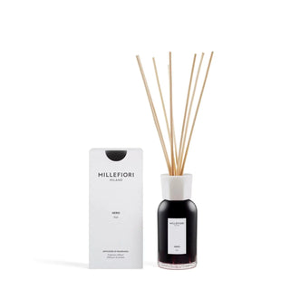 Milano Reed Diffuser 250 ml Nero van Millefiori, duidelijk als hoofdfoto afgebeeld