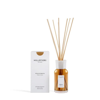 Milano Reed Diffuser 250 ml Petali di Tabacco van Millefiori, duidelijk als hoofdfoto afgebeeld