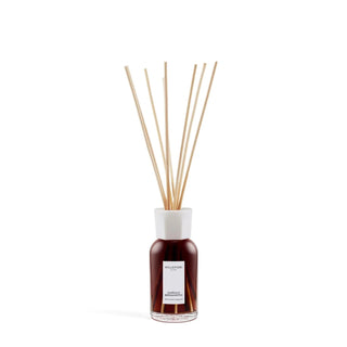 Milano Reed Diffuser 250 ml Sandalo Bergamotto van Millefiori, vanuit een aanvullend productaanzicht