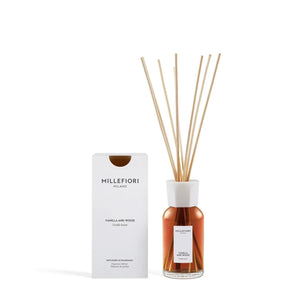 Milano Reed Diffuser 250 ml Vanilla & Wood van Millefiori, duidelijk als hoofdfoto afgebeeld