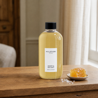 Milano Refill 250 ml Honey & Sea Salt navulfles in een rustige woning met bijpassende geurnoten.